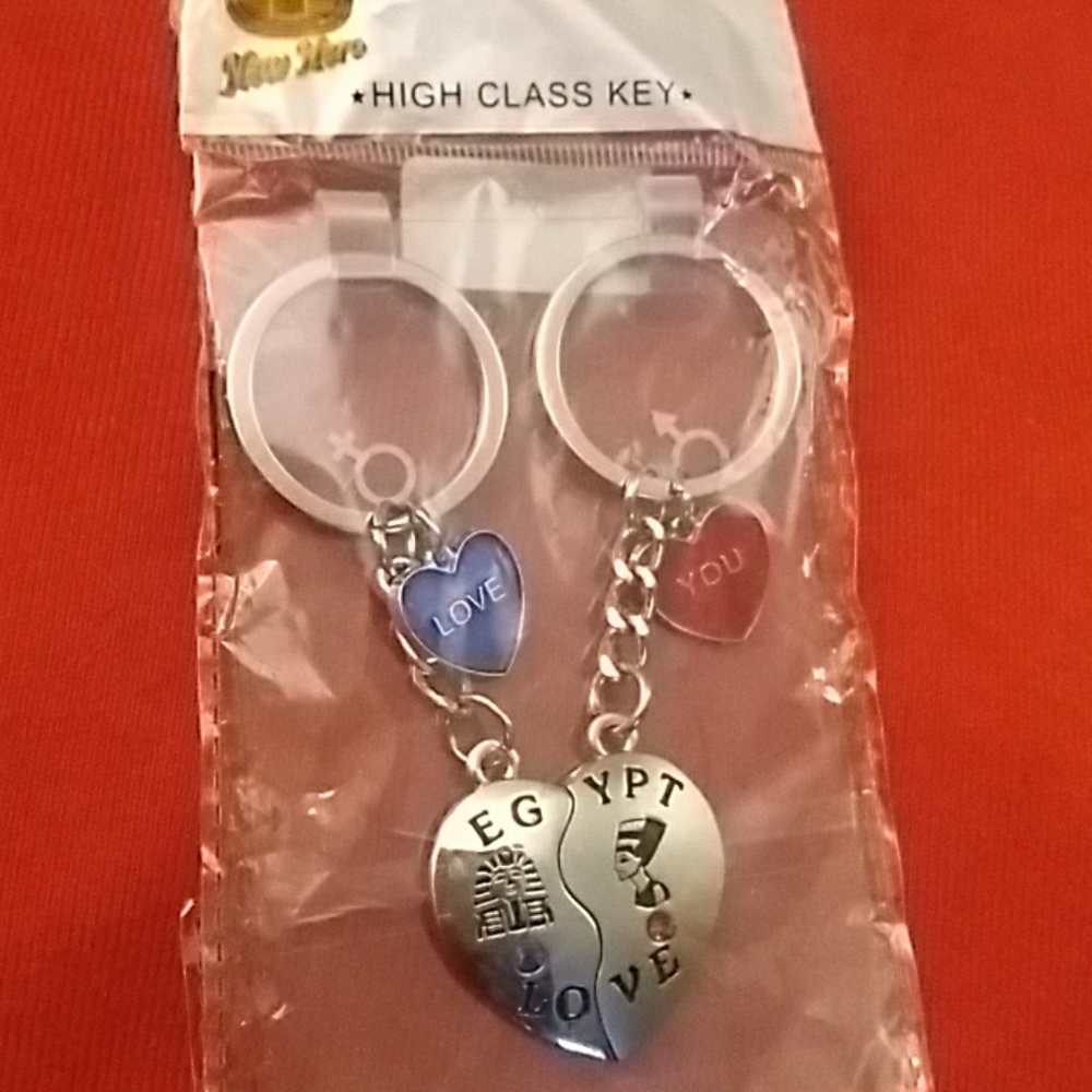 His and hers Egypt keychain